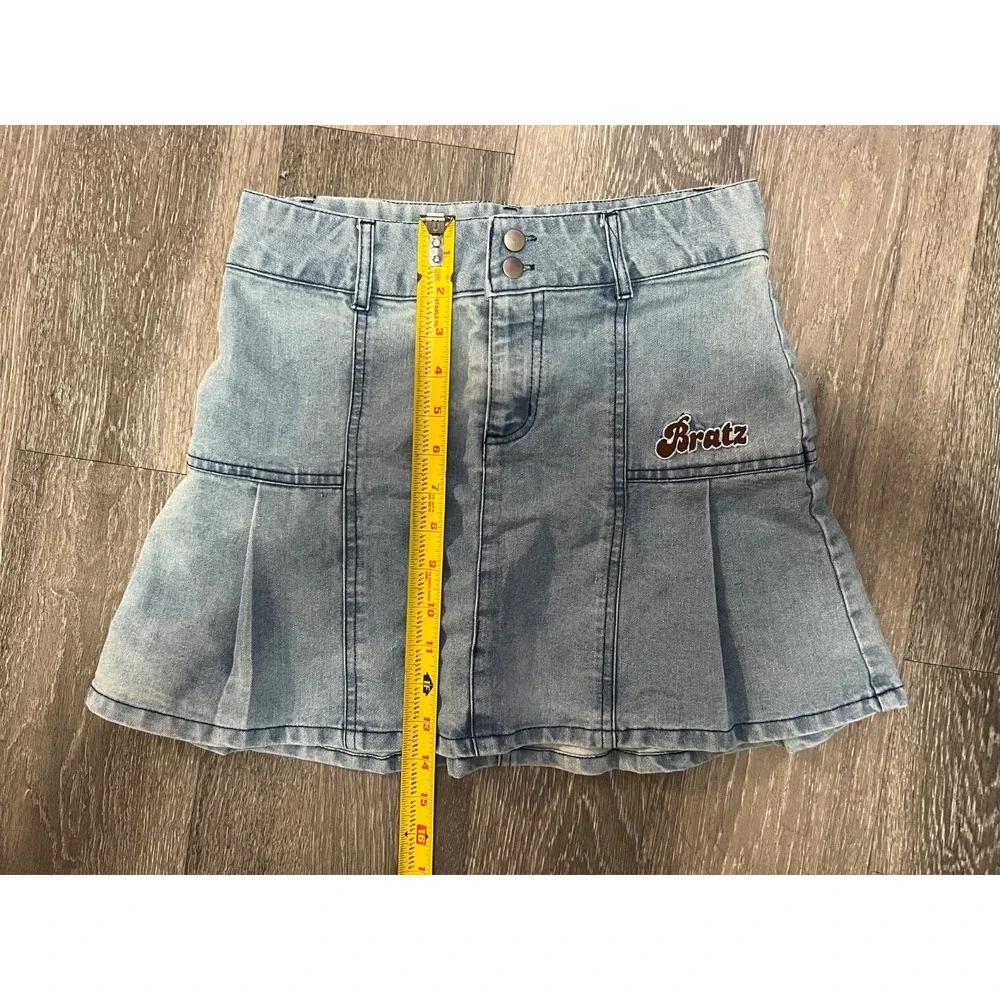 Bratz Mini Skirt Light Wash Small Denim Pleated Y2K Logo 2000s 90s Vintage